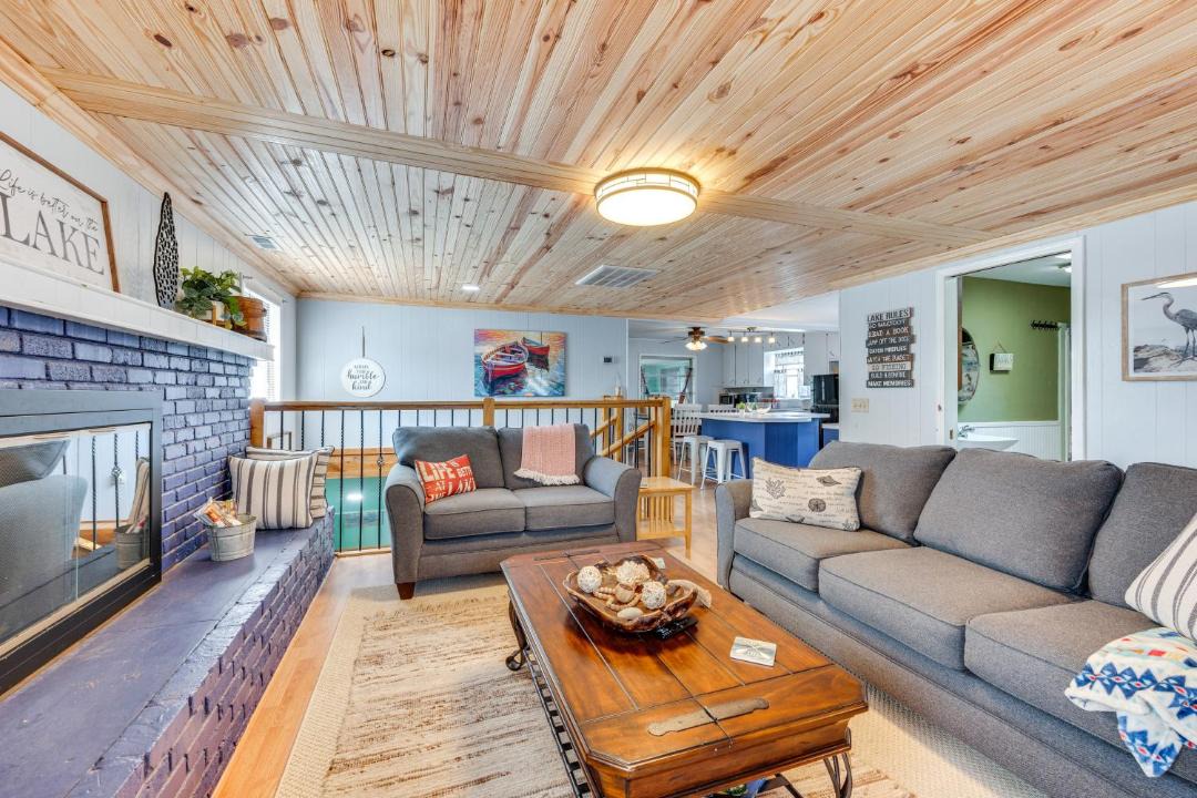 Photo of Livingroom in New London