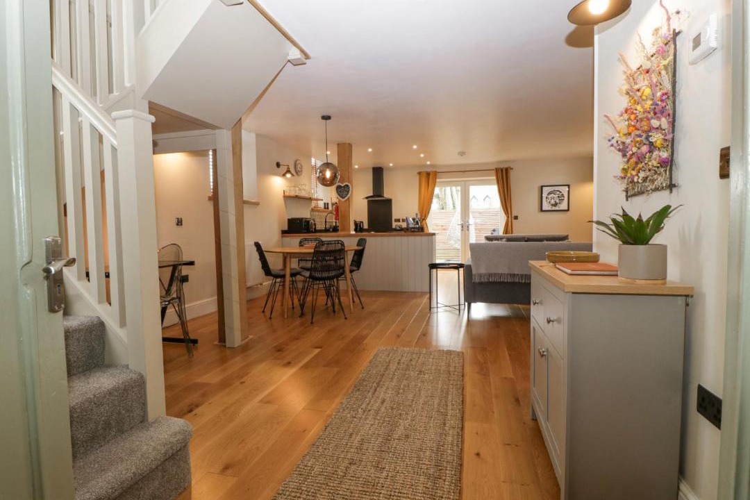 Photo of Others in Dorstone