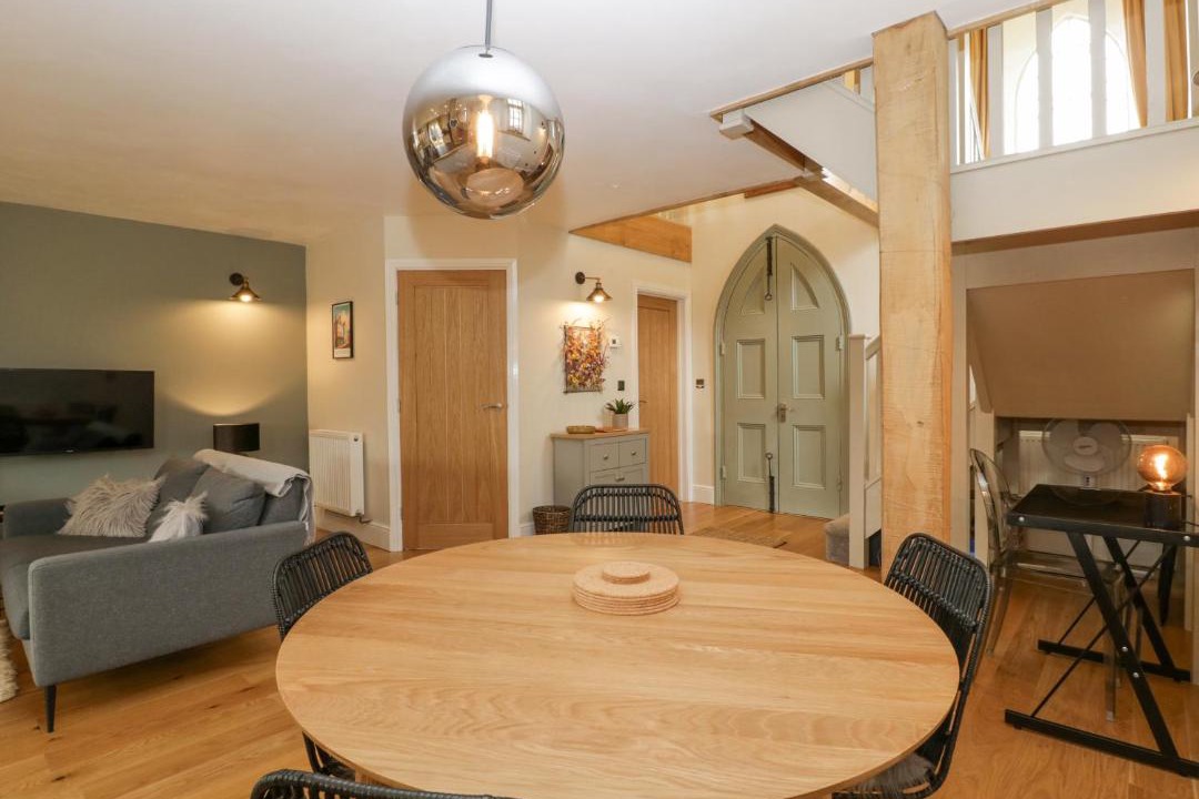 Photo of Others in Dorstone