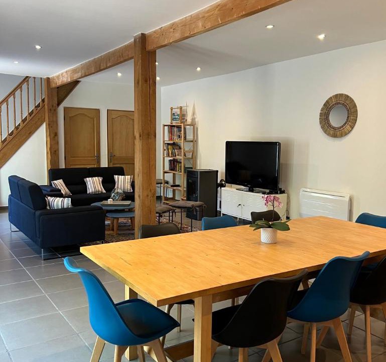 Photo of Others in Gastes