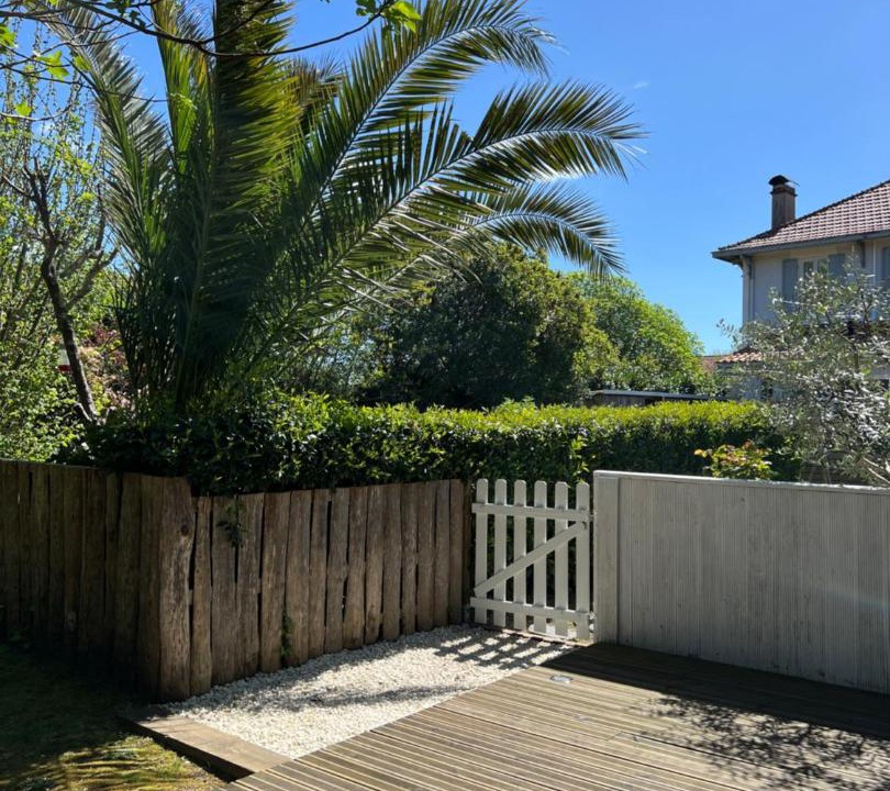 Photo of Others in Gastes