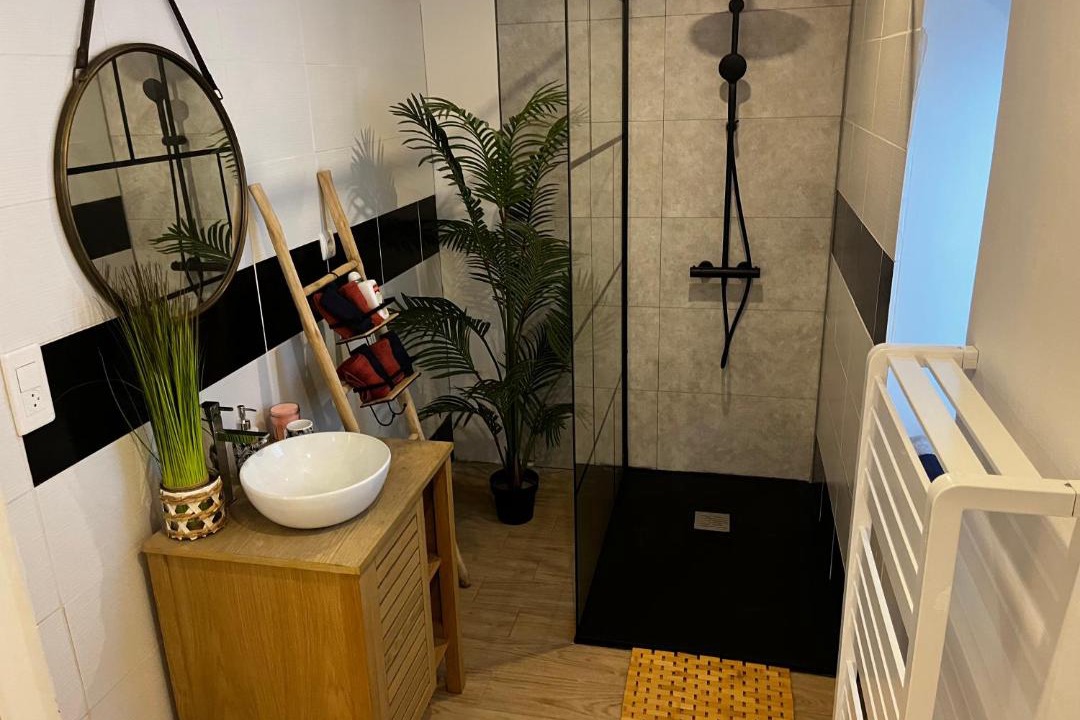 Photo of Others in Diou