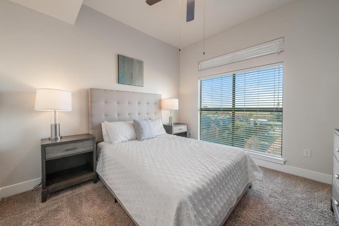 Photo of Bedroom in Oak Lawn