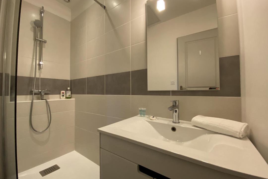 Photo of Bathroom in Bonnefoy-Roseraie-Gramont