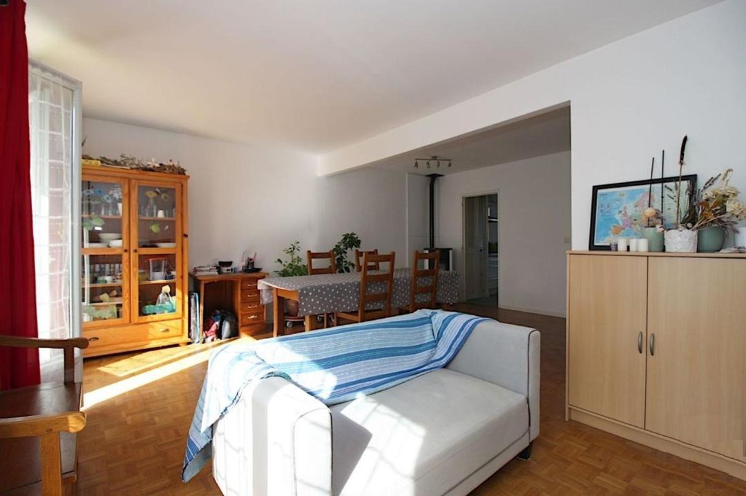 Photo of Others in Le Mesnil-Saint-Denis