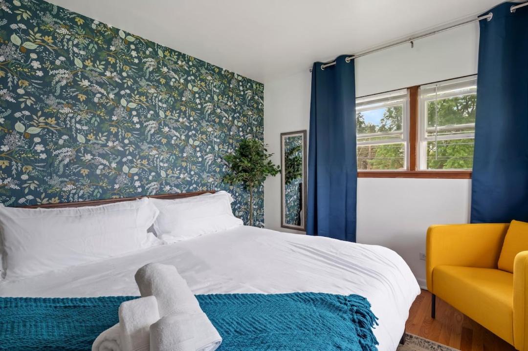 Photo of Others in Westmont