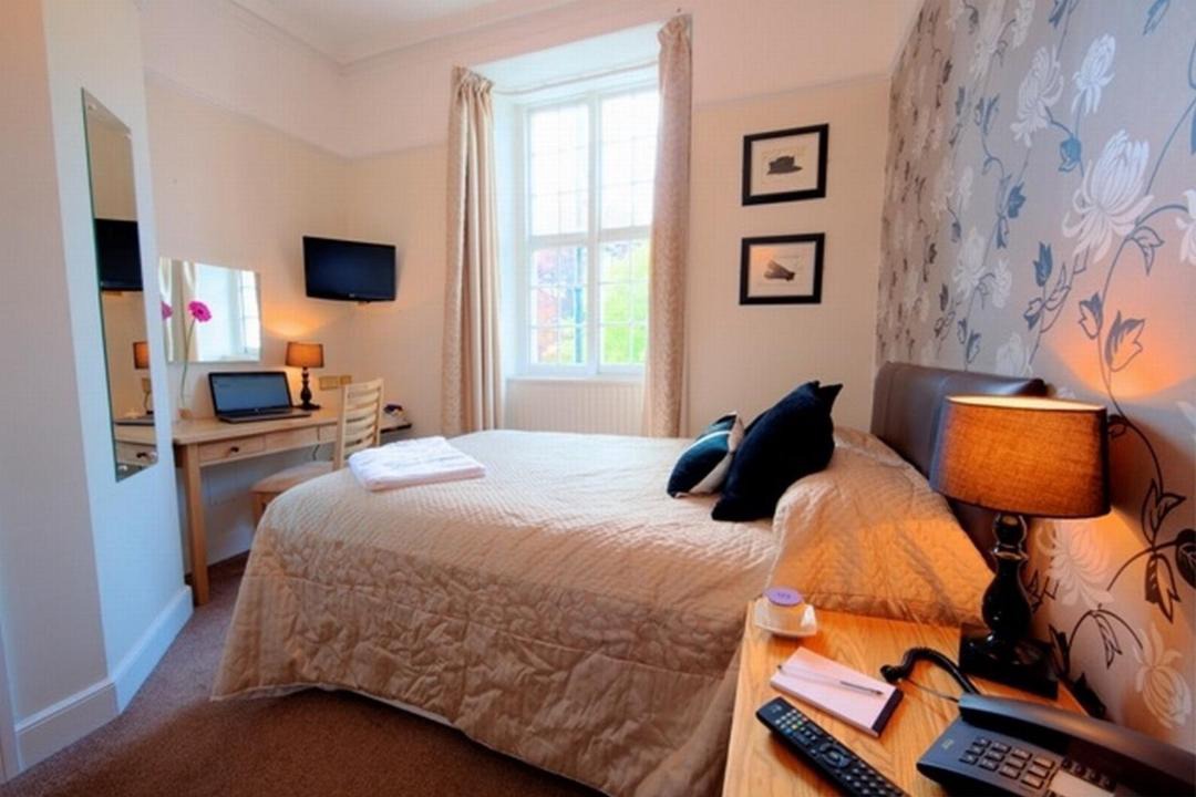 Photo of Others in Tavistock