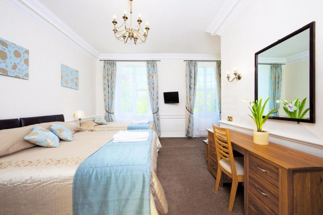 Photo of Others in Tavistock