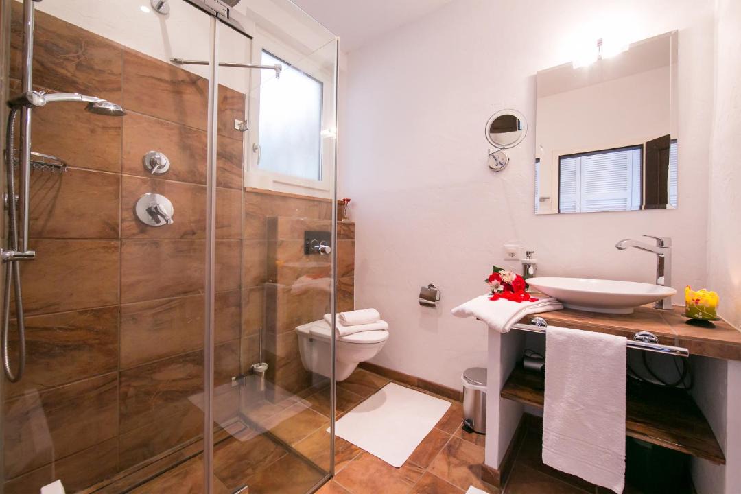 Photo of Bathroom in Morcote