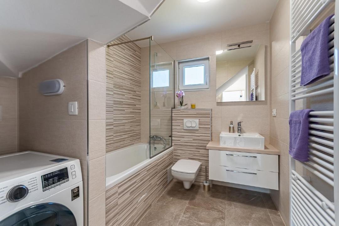 Photo of Bathroom in Drivenik
