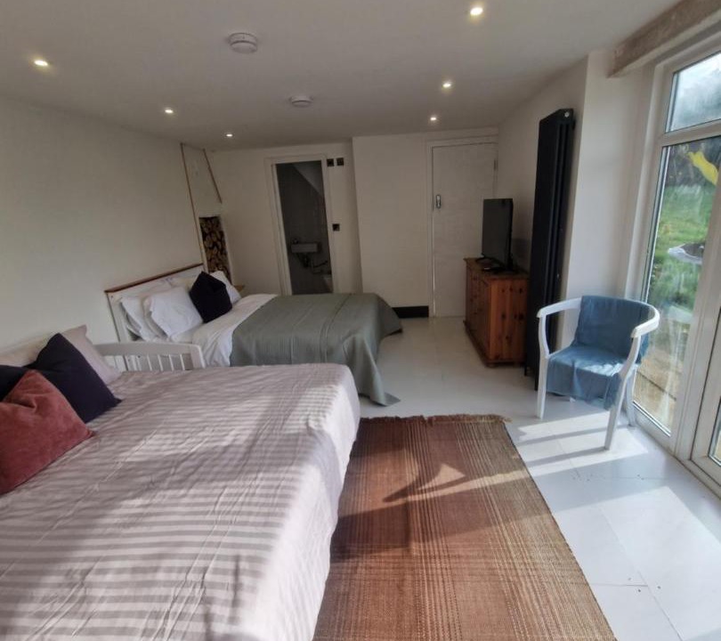 Photo of Others in Heath and Reach