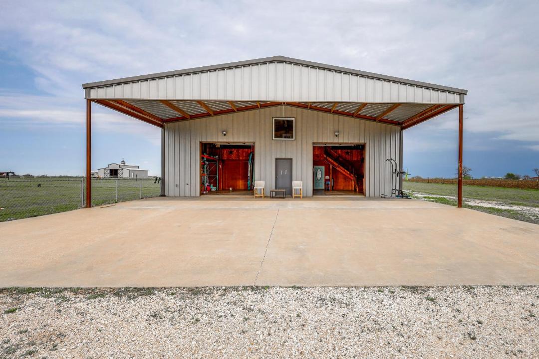 Photo of Buildings in McGregor