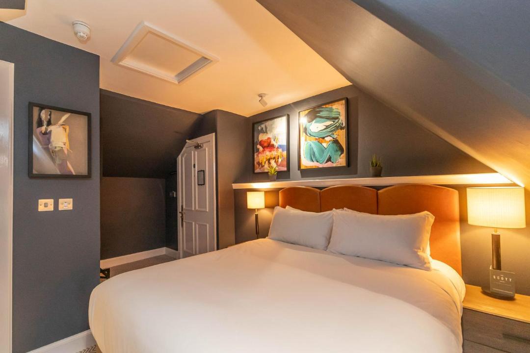 Photo of Others in Newington