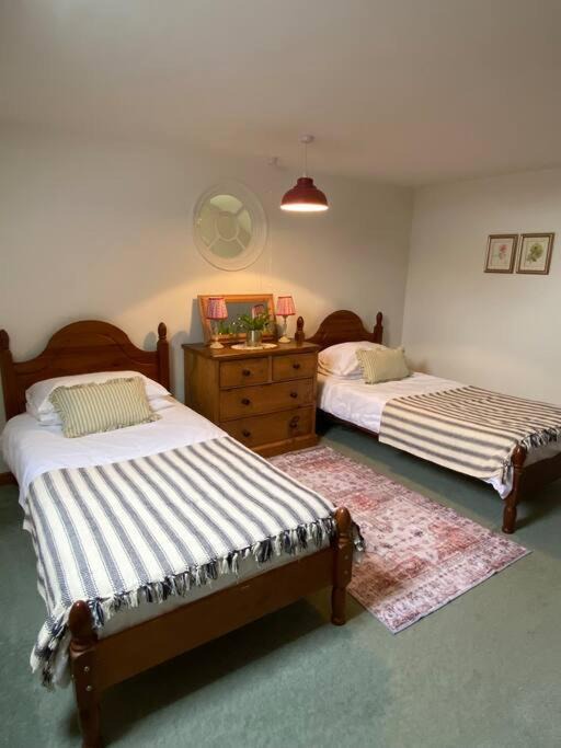 Photo of Others in Hele