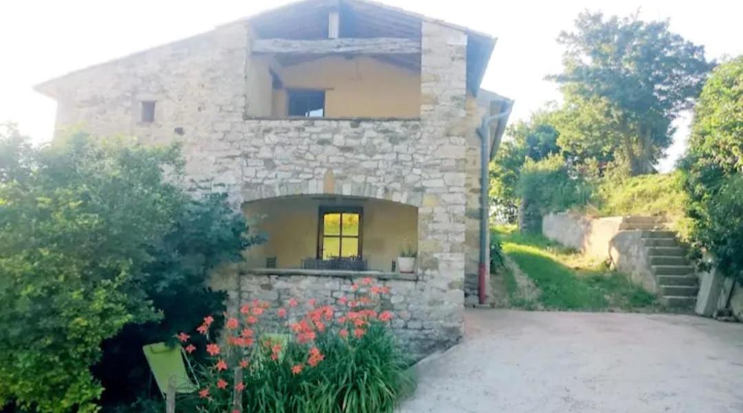 Photo of Buildings in Vesc