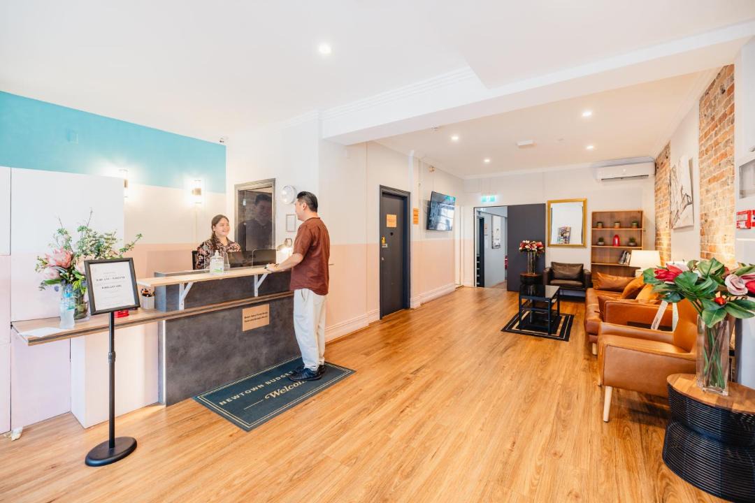 Photo of Livingroom in Newtown