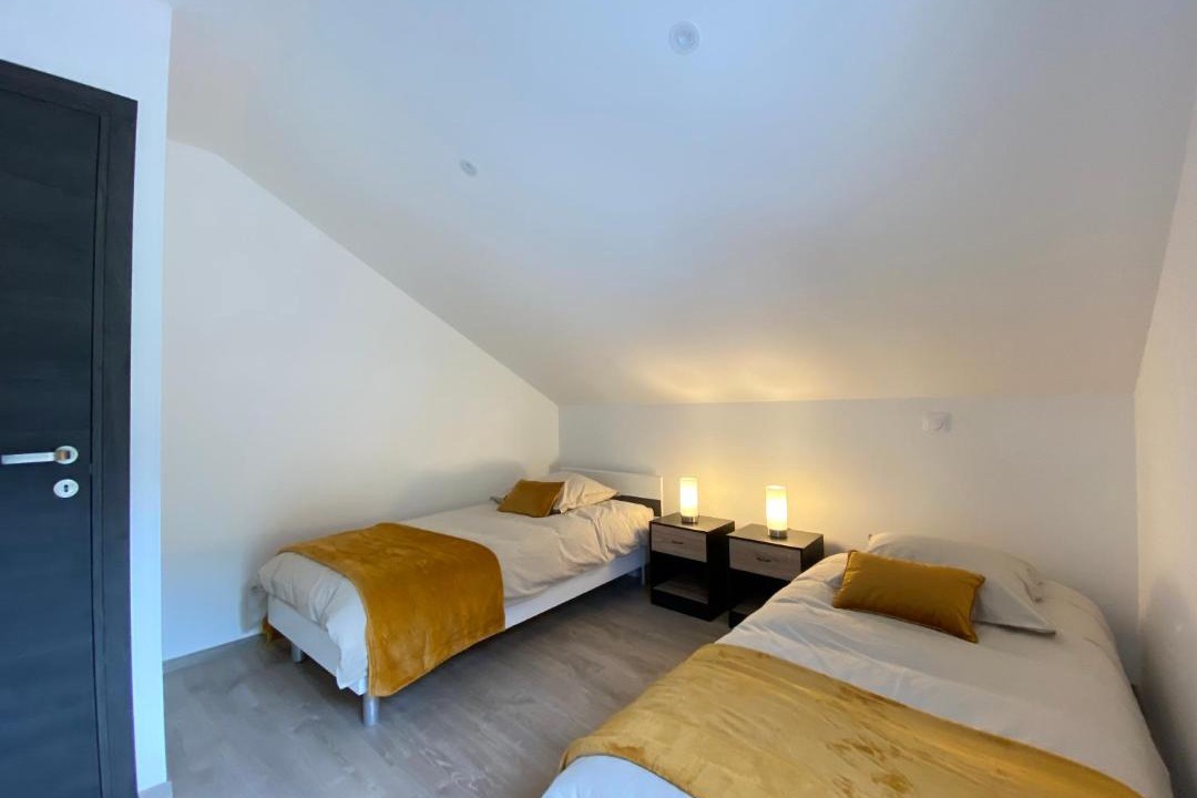 Photo of Others in Mercury