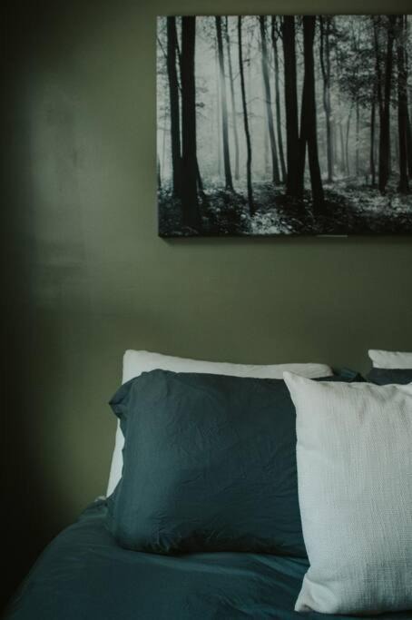 Photo of Bedroom in Roxbury