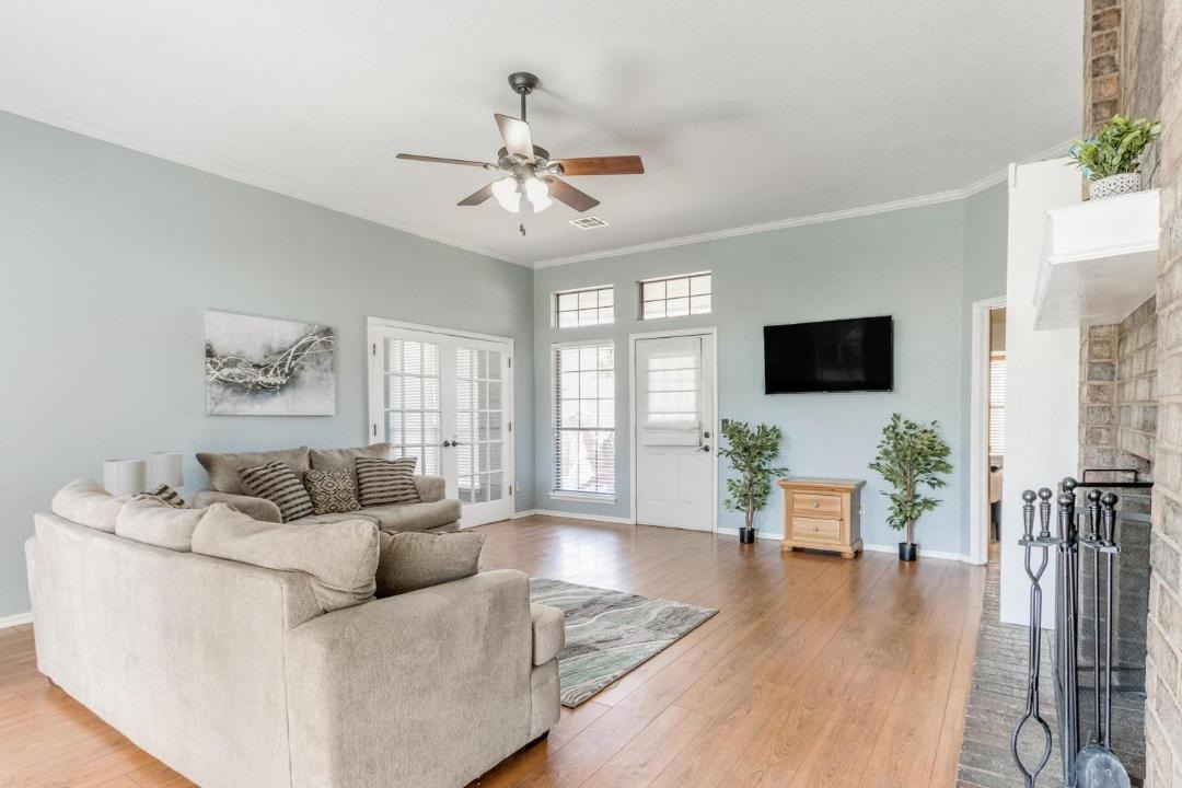 Photo of Livingroom in Edmond