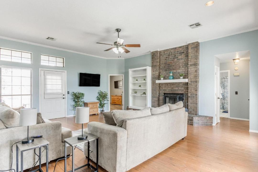 Photo of Livingroom in Edmond