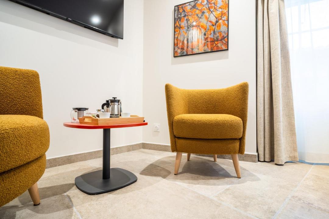 Photo of Livingroom in Charols