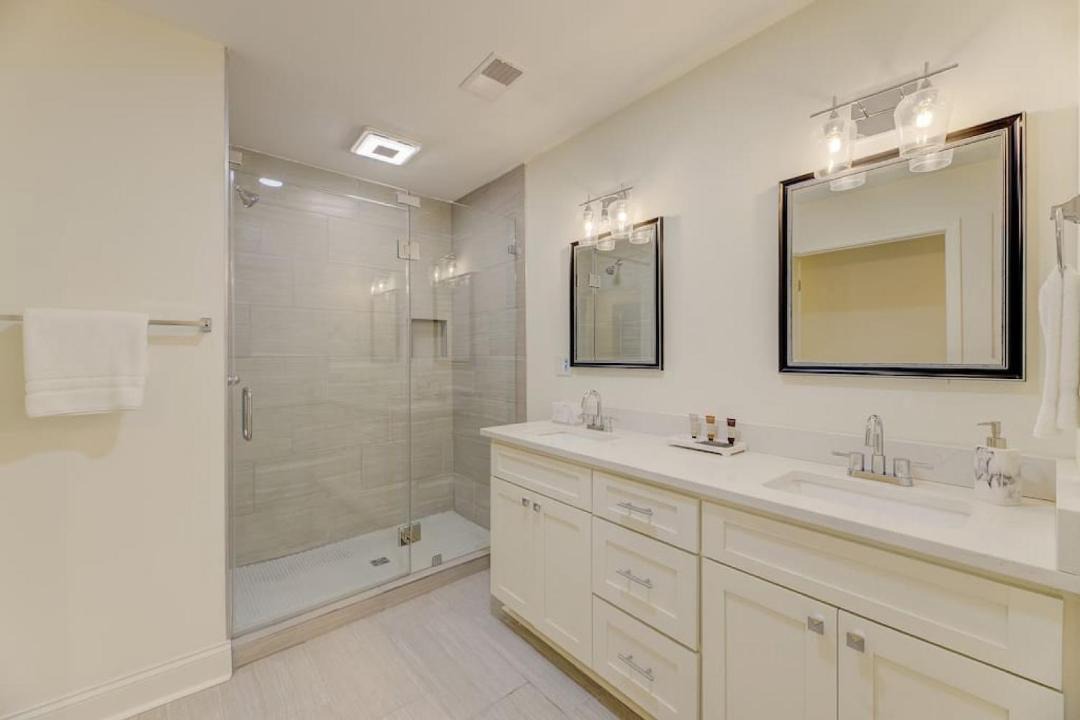 Photo of Bathroom in Rosewood