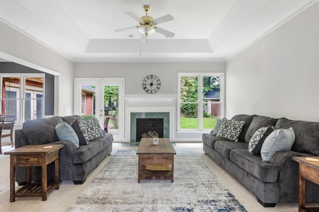 Photo of Livingroom in Lexington