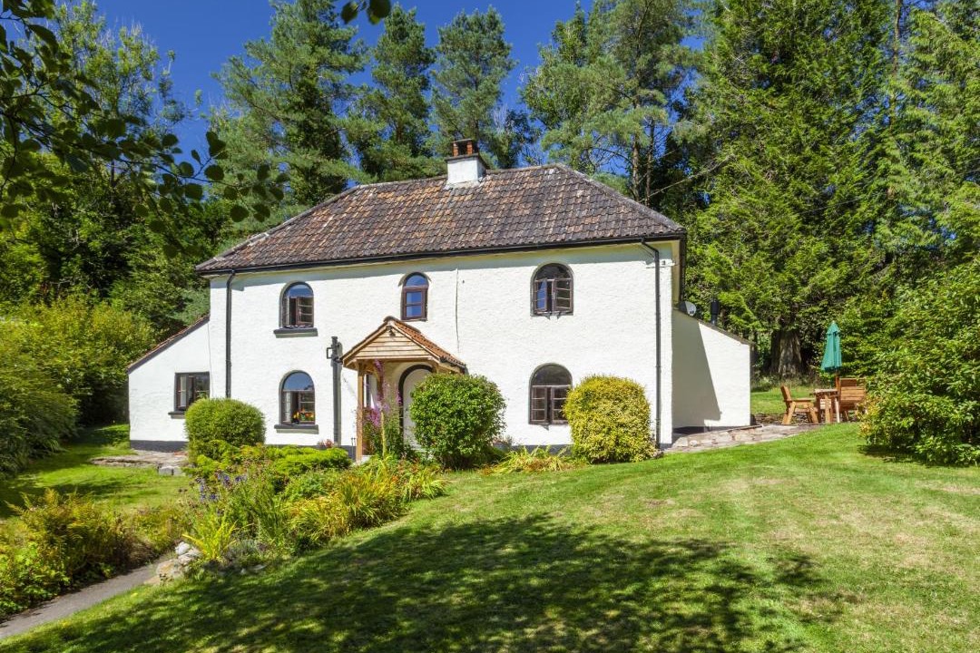 Photo of Buildings in Wheddon Cross