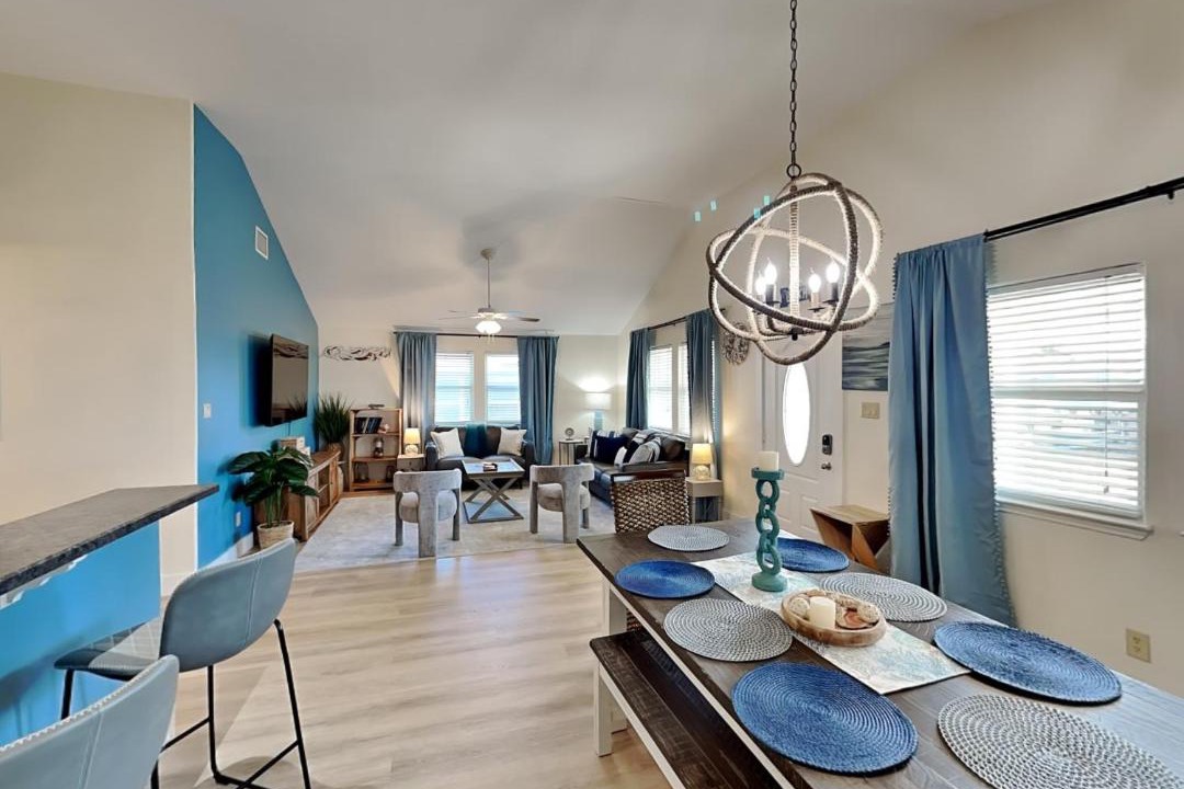 Photo of Livingroom in Leeward Sands