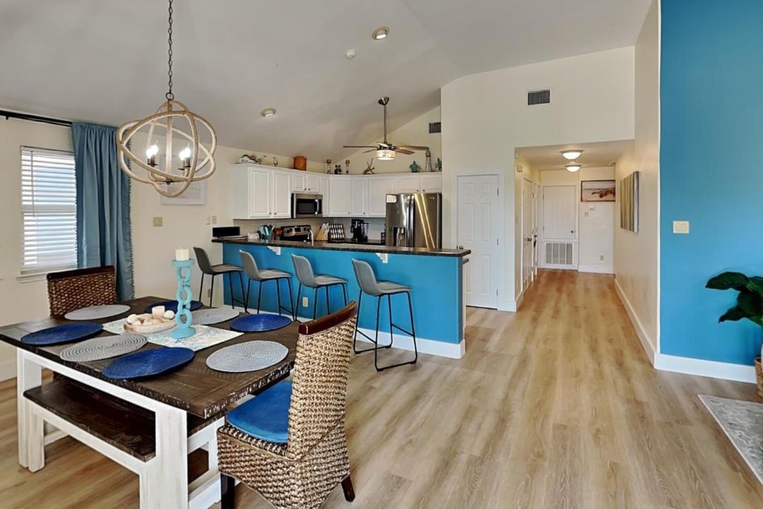 Photo of Others in Leeward Sands