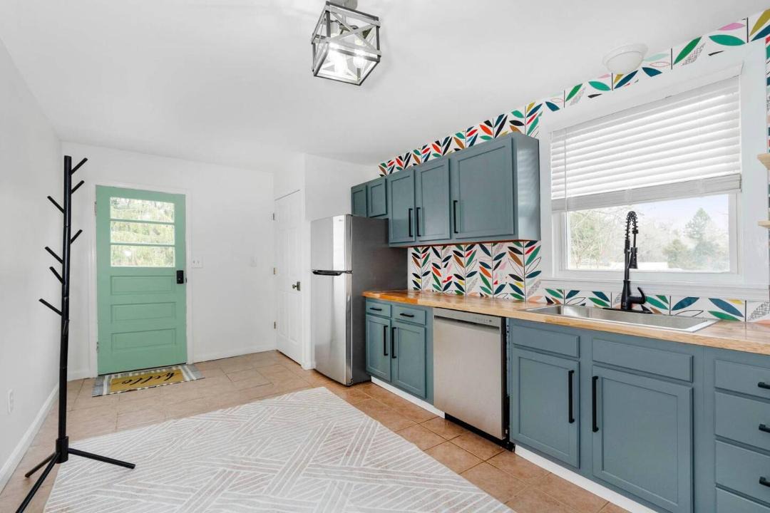 Photo of Others in Newark