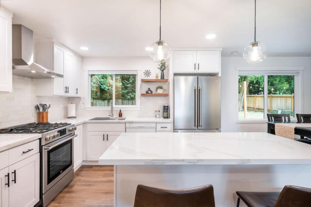 Photo of Others in Inglewood-Finn Hill