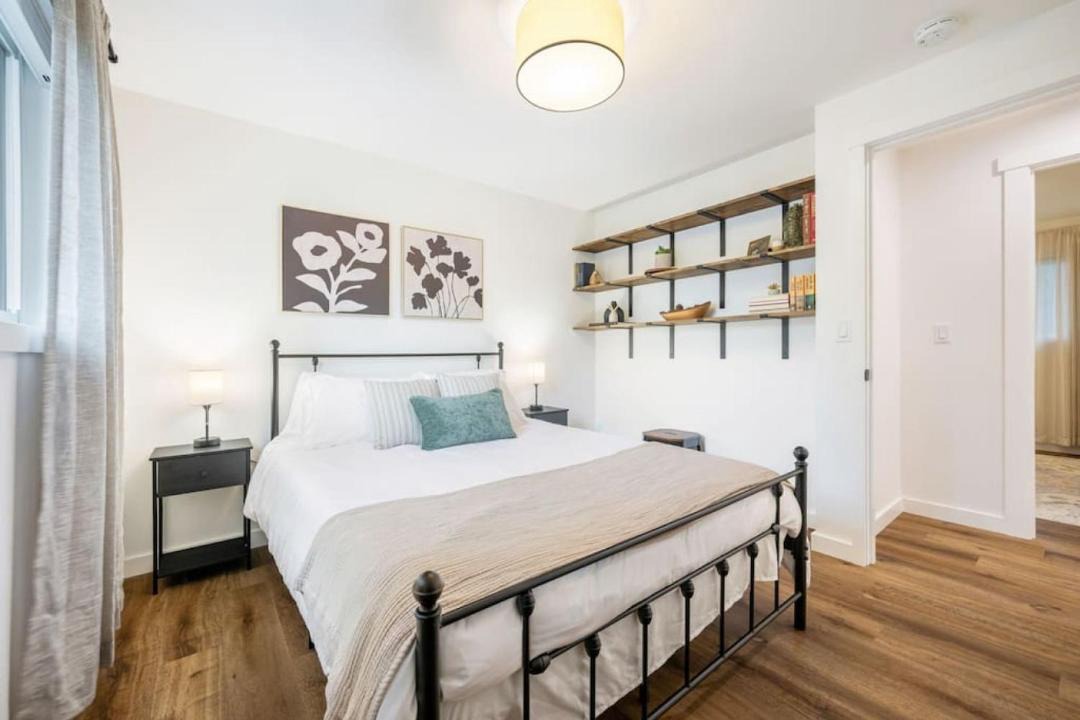 Photo of Bedroom in Inglewood-Finn Hill