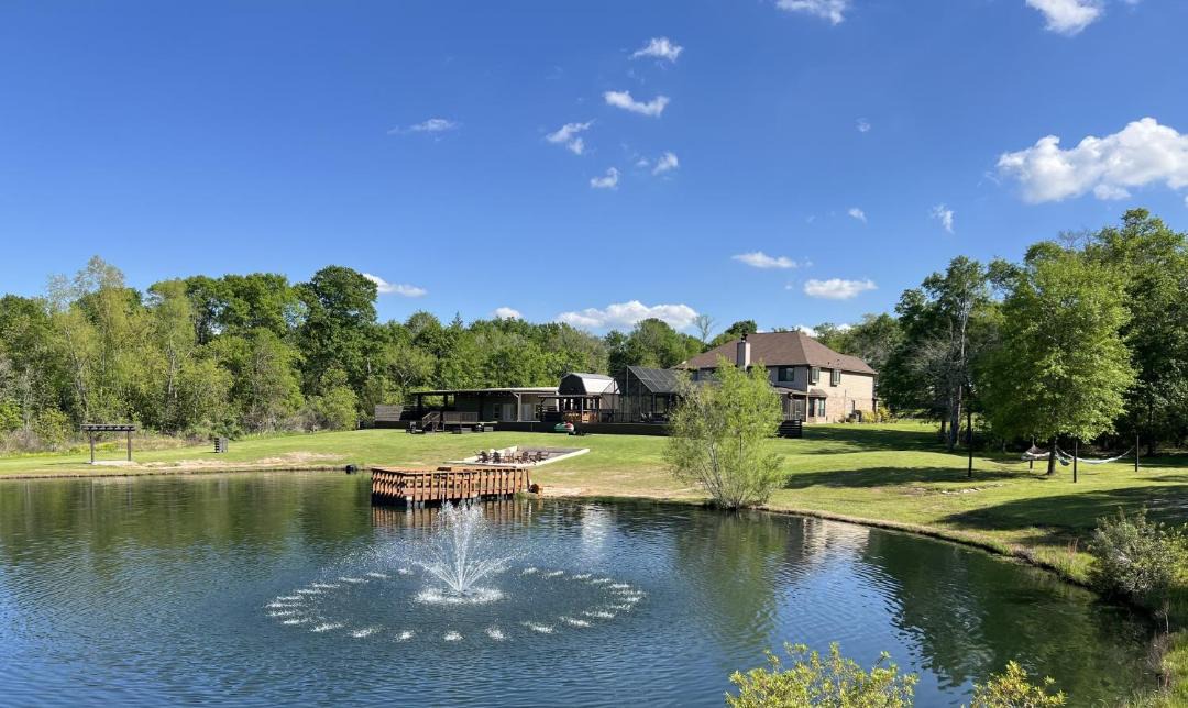 Photo of Outdoor in Hempstead