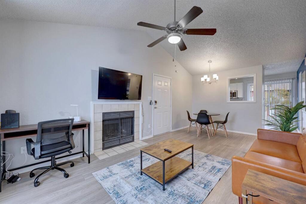 Photo of Livingroom in Milwood
