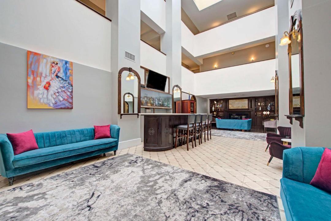 Photo of Livingroom in Roslyn