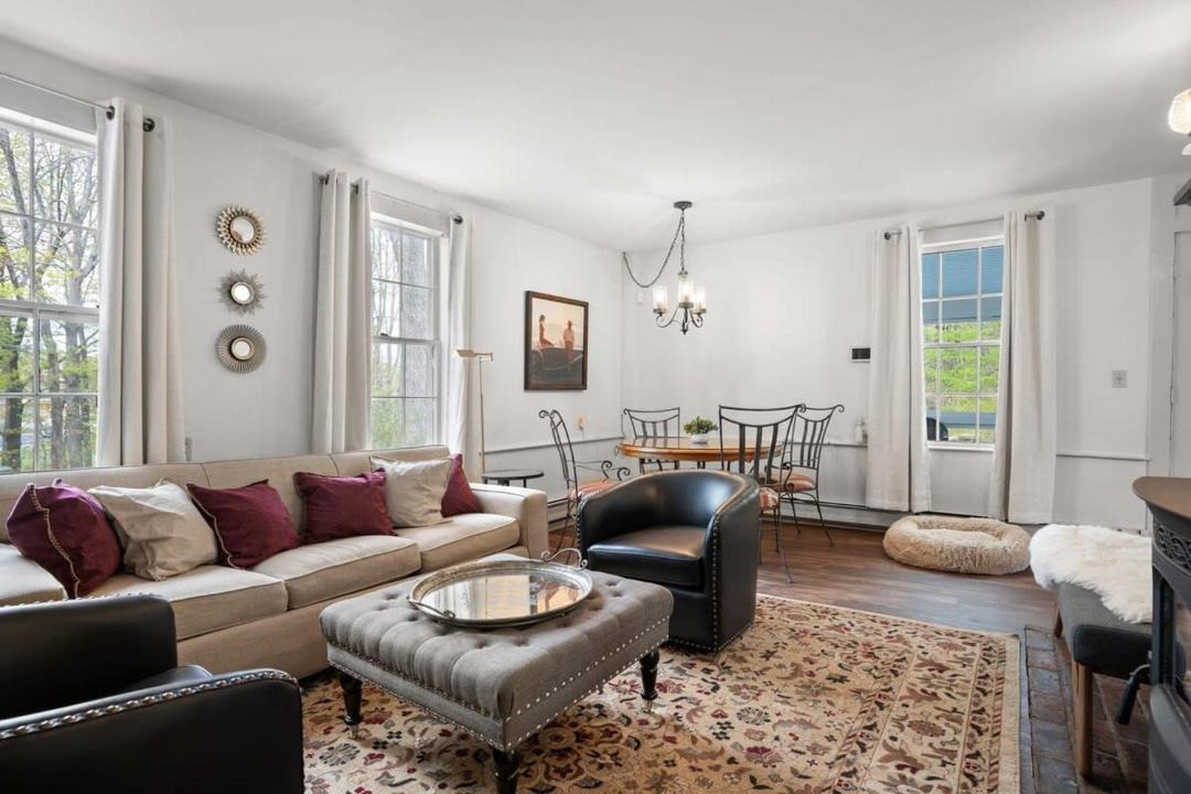 Photo of Others in Epping