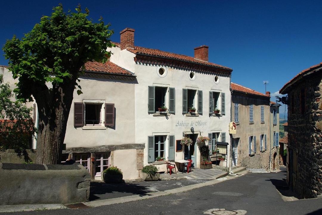 Photo of Buildings in Usson