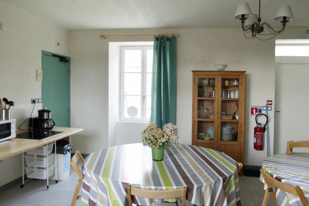 Photo of Others in Breles