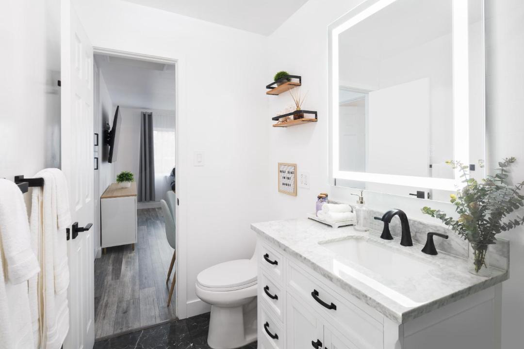 Photo of Bathroom in Grant Hill