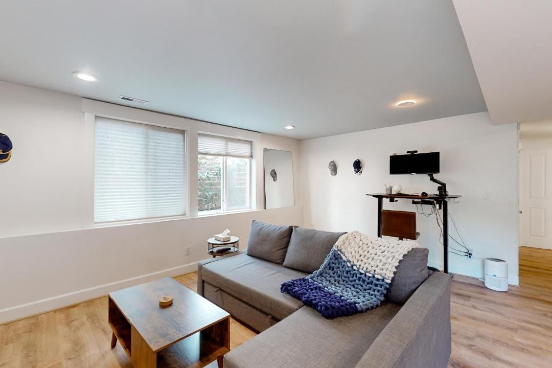 Photo of Others in Green Lake