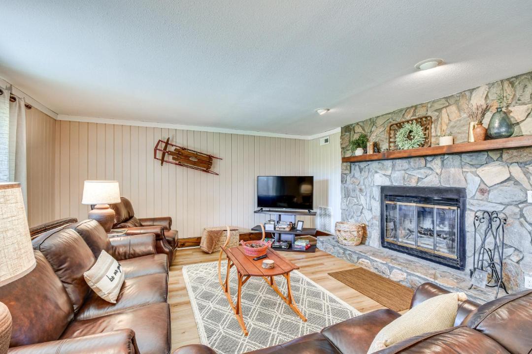 Photo of Livingroom in Sky Valley