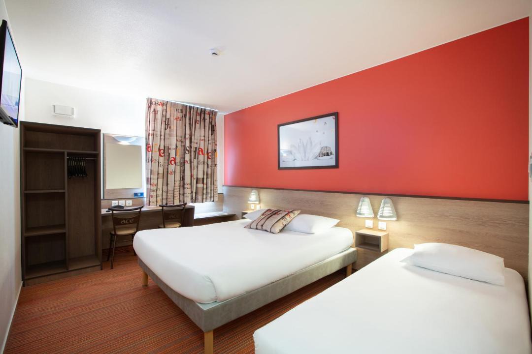 Photo of Bedroom in Mably