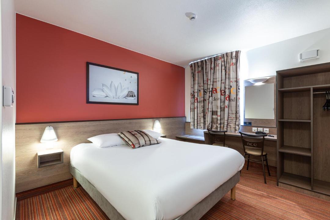 Photo of Bedroom in Mably