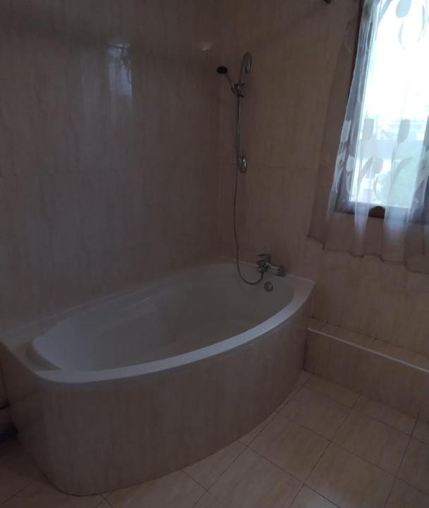 Photo of Others in Bondy