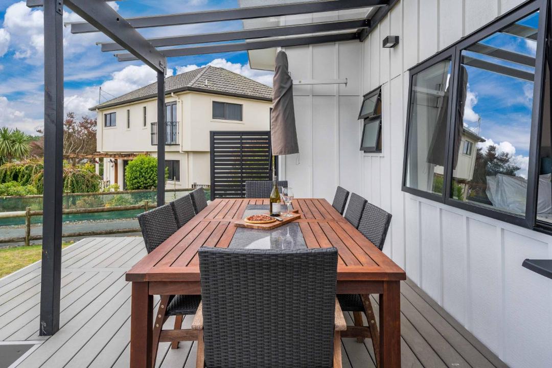 Photo of Patio Balcony in Motuoapa