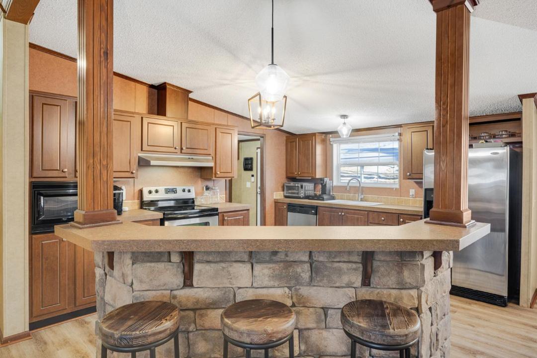 Photo of Kitchen in Newberry Shores