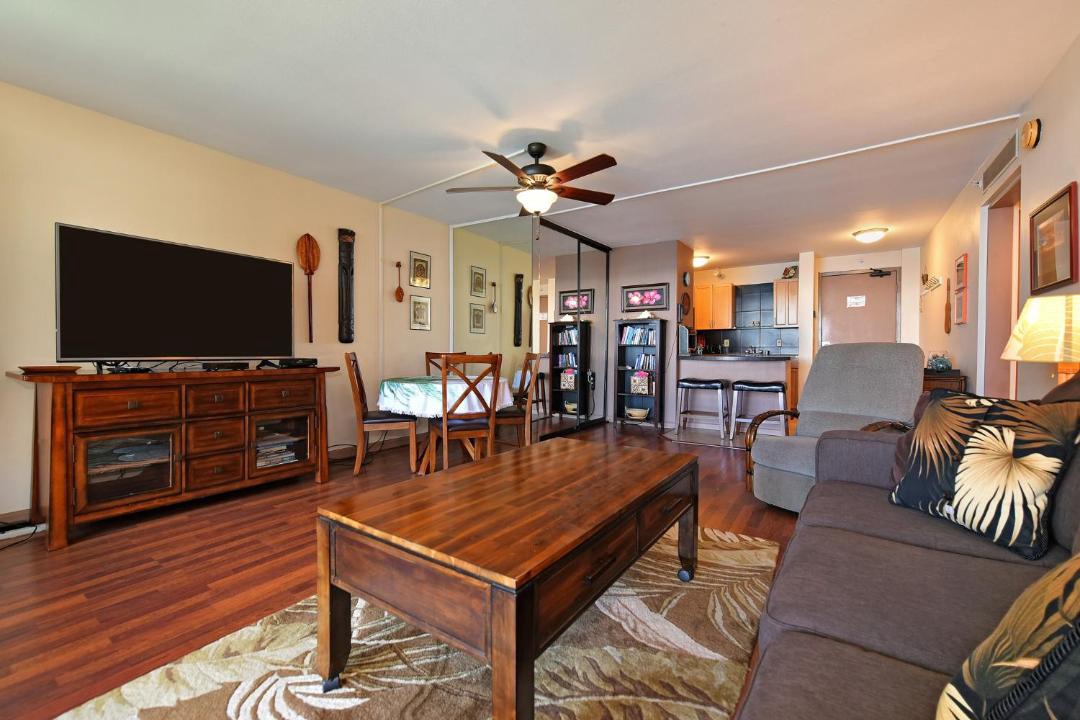 Photo of Others in Kahana