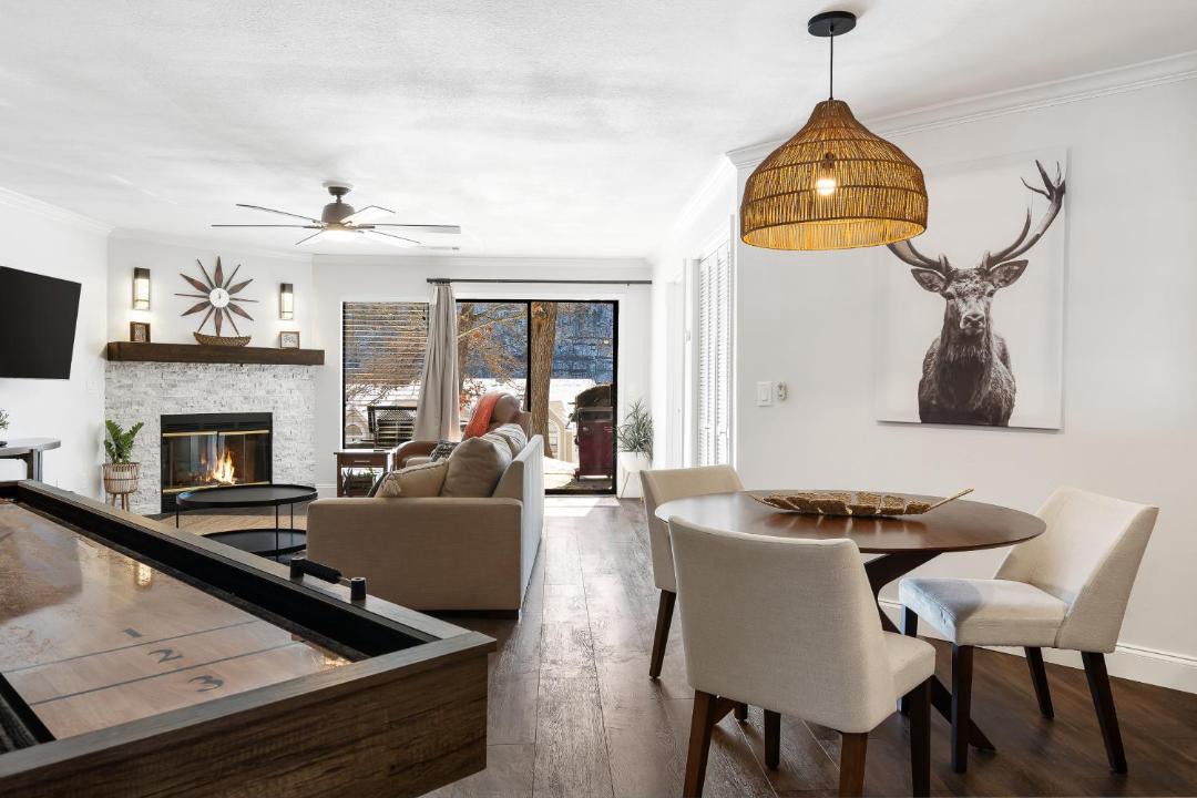Photo of Livingroom in Table Rock