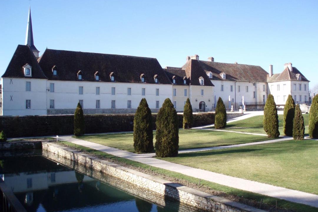 Photo of Buildings in Gilly-les-Citeaux